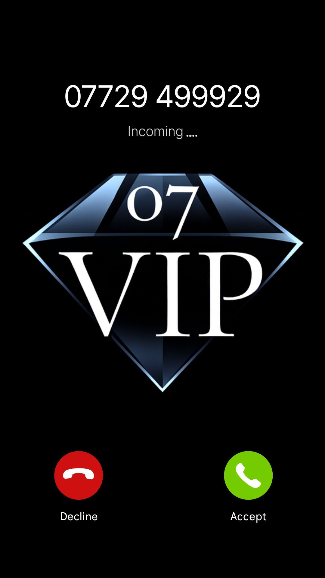 VIP UK mobile number {{ product.title }} on incoming call screen – premium memorable phone number